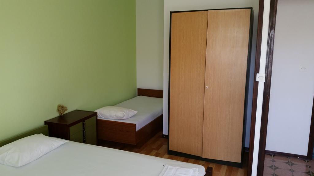 Apartments And Rooms Mirjana Bibinje Δωμάτιο φωτογραφία