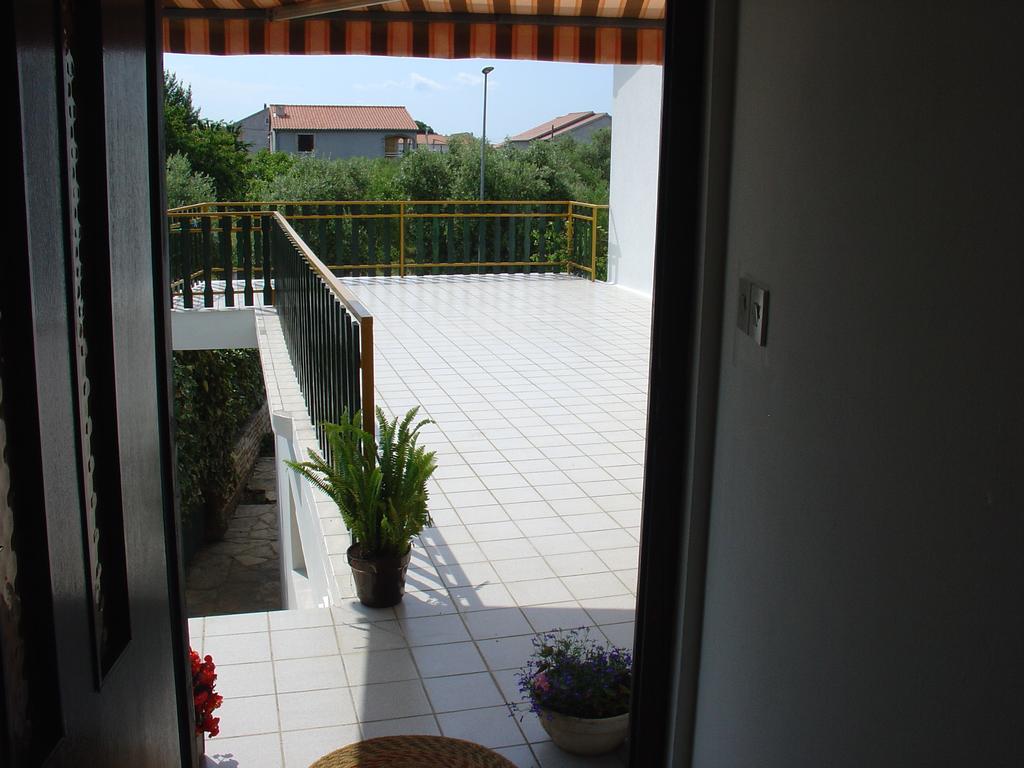 Apartments And Rooms Mirjana Bibinje Εξωτερικό φωτογραφία